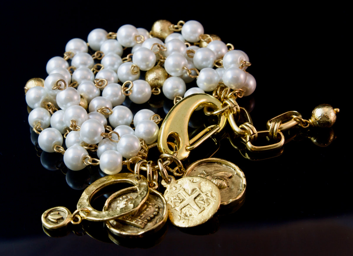 Grace Kelly Rear Window Pearl Charm Bracelet: Vintage Hollywood Glam Jewelry