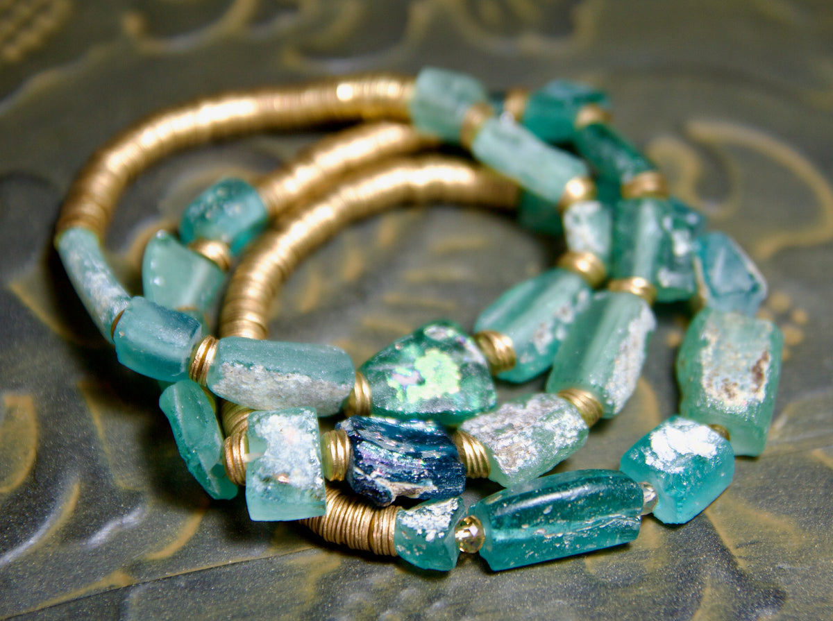 Roman Glass Bracelet: Green & Gold Stacking Stretch Bracelet